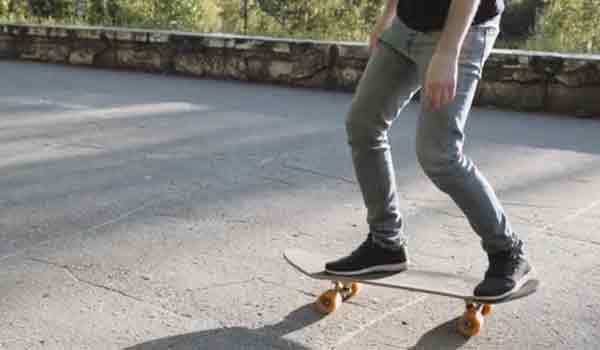 How to ride a skateboard