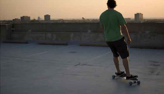 Longboarding turning tricks