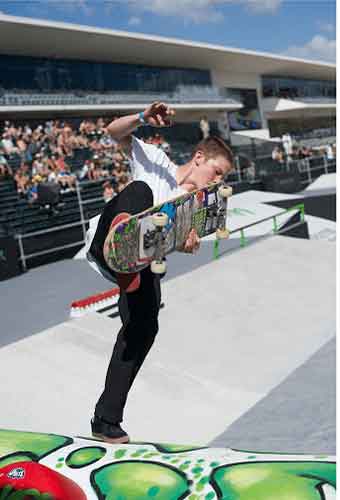 skateboard bowl tricks 