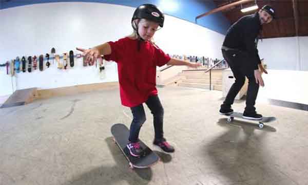 Rimable complete 22 skateboard is one of the best skateboard for beginners.