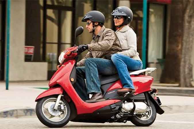 A best scooter helmets can protect you from some in expected situations.