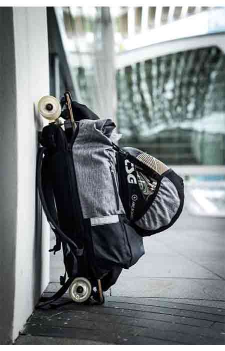 Looking for electric skate backpack?This electric skateboard backpacks can be your choice.