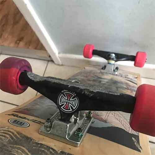 If you are looking for lightest skateboard trucks,then this best lightweight trucks compilation might come very handy