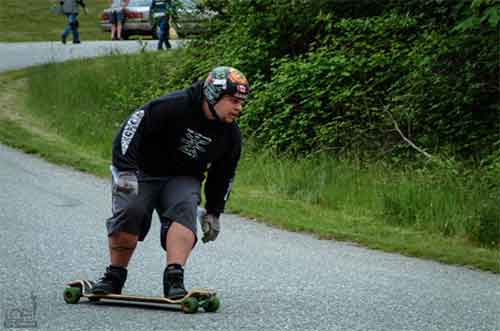 If you are looking for longboards for heavier riders, then these 9 ply longboard and best longboards for heavy riders can come very handy.